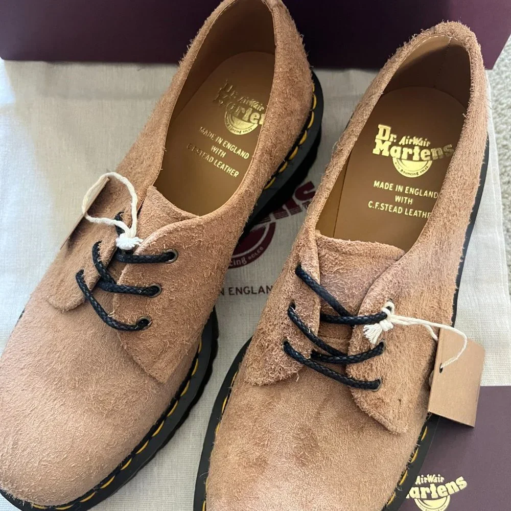 Made in ENGLAND DR. MARTENS 1461 BEX OXFORD IN Sandy Tan Tufted Suede MSRP$275